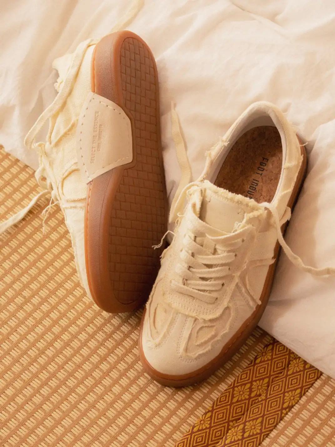 FOOT INDUSTRY | Ripped Canvas Trainers