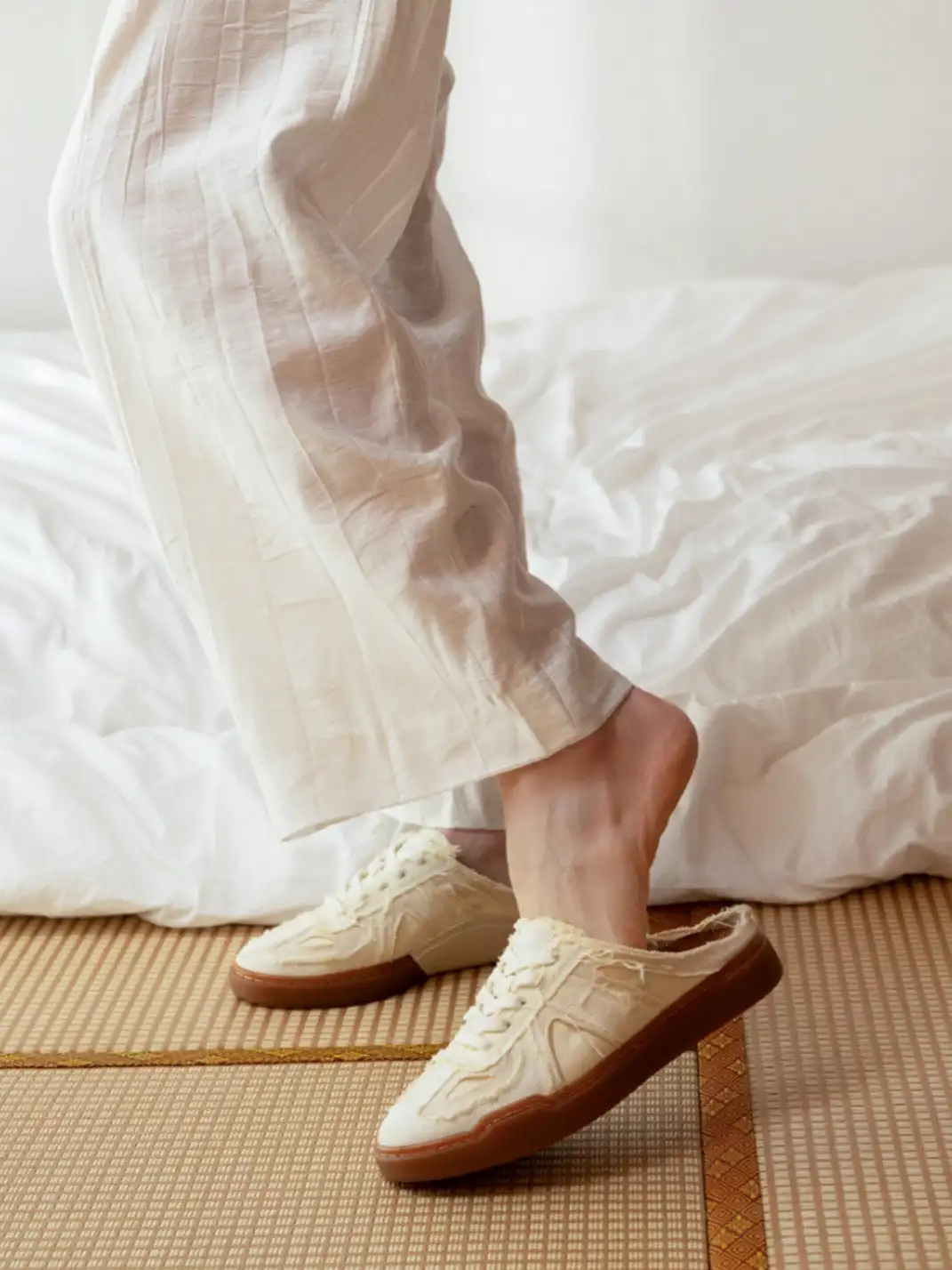 FOOT INDUSTRY | Ripped Canvas Trainers