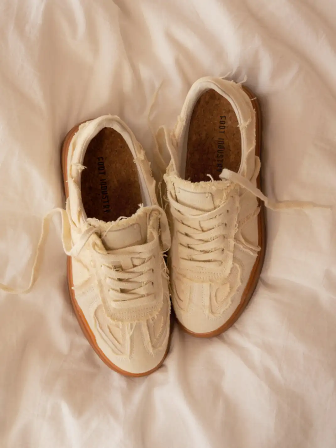 FOOT INDUSTRY | Ripped Canvas Trainers
