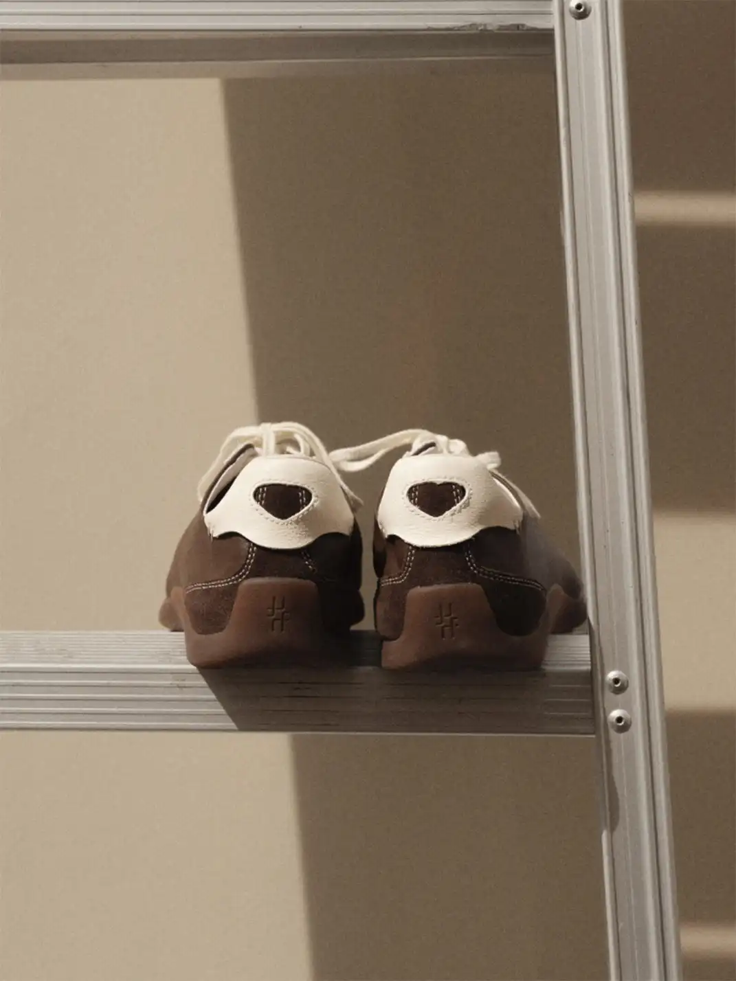 FOOT INDUSTRY | Vintage Trainer Sneaker 01-White&Brown