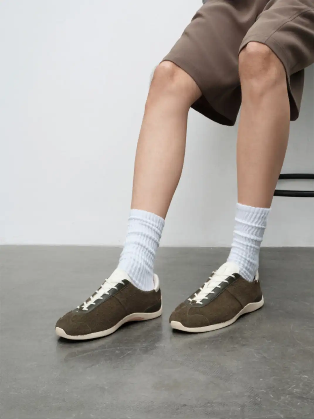 FOOT INDUSTRY | Vintage Trainer Sneaker 01 - Olive Green