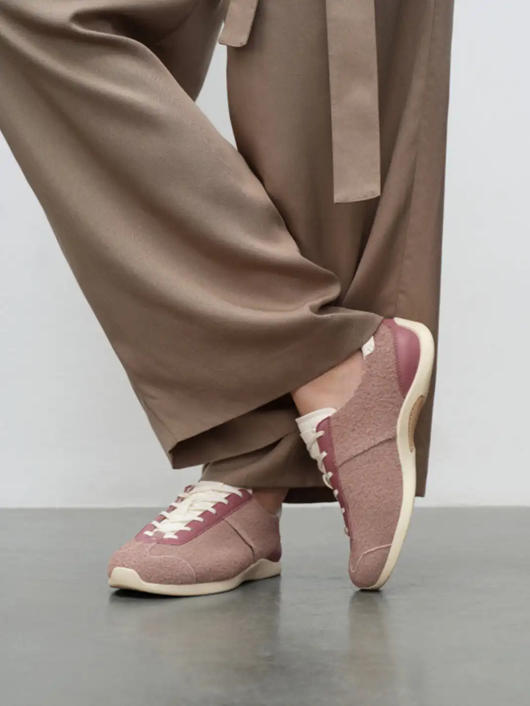 FOOT INDUSTRY | Vintage Trainer Sneaker 01 - Rose Pink