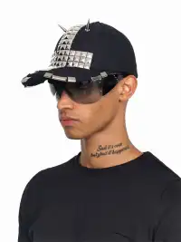 REBEL WAVE | "RŠŠÆ" Rivet Curve Brim Cap