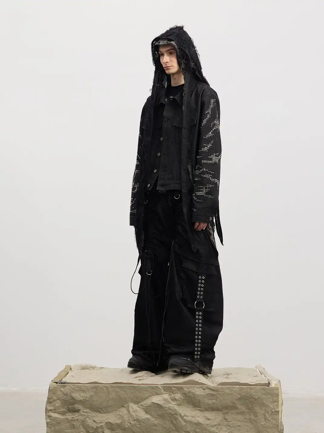 DND4DES | Wrinkled Draw String Utility Jeans