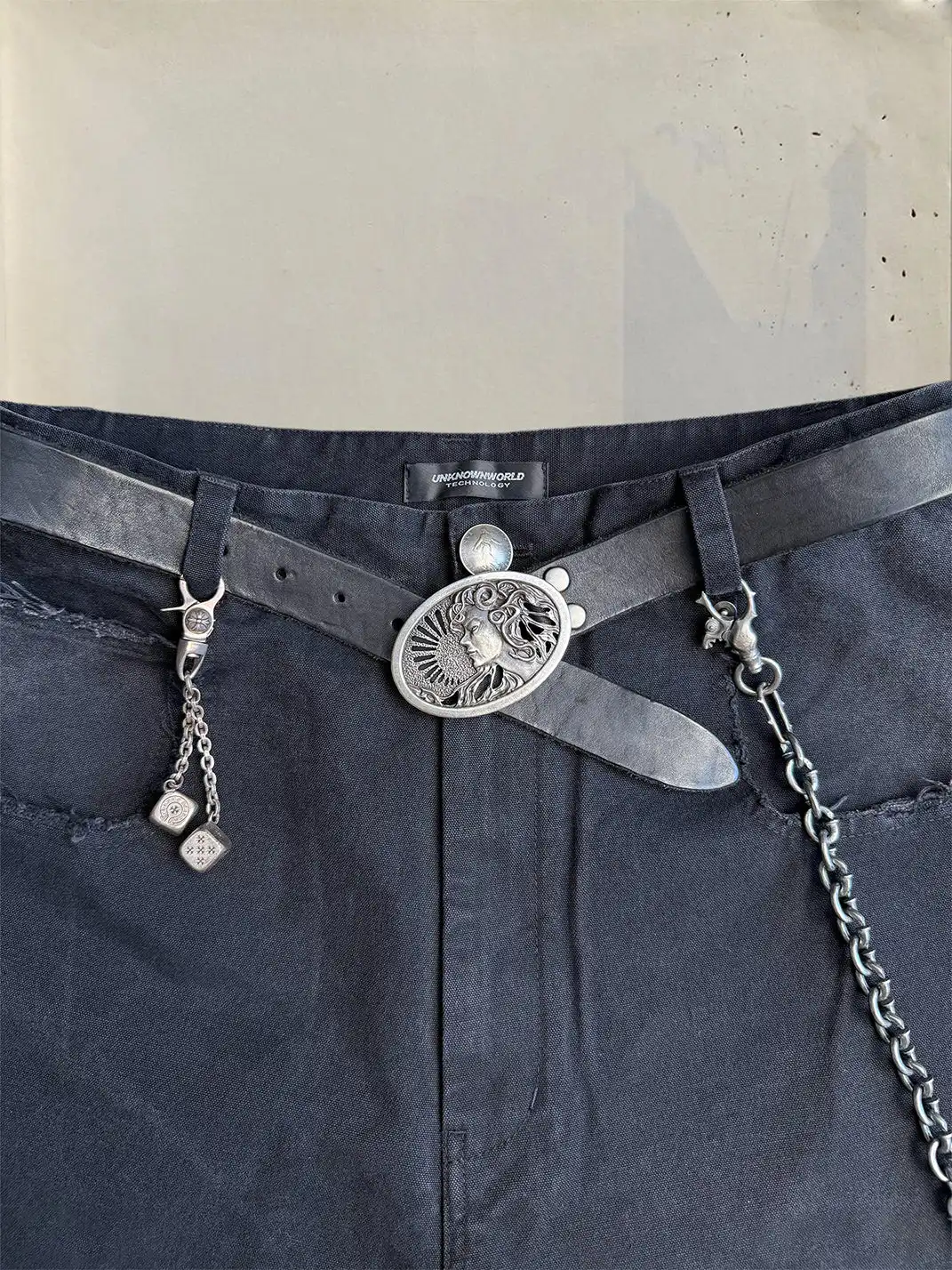 UNKNOWNWORLD | Medusa Buckle Belt