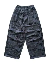 UNKNOWNWORLD | Camo Baggy Sweatpants
