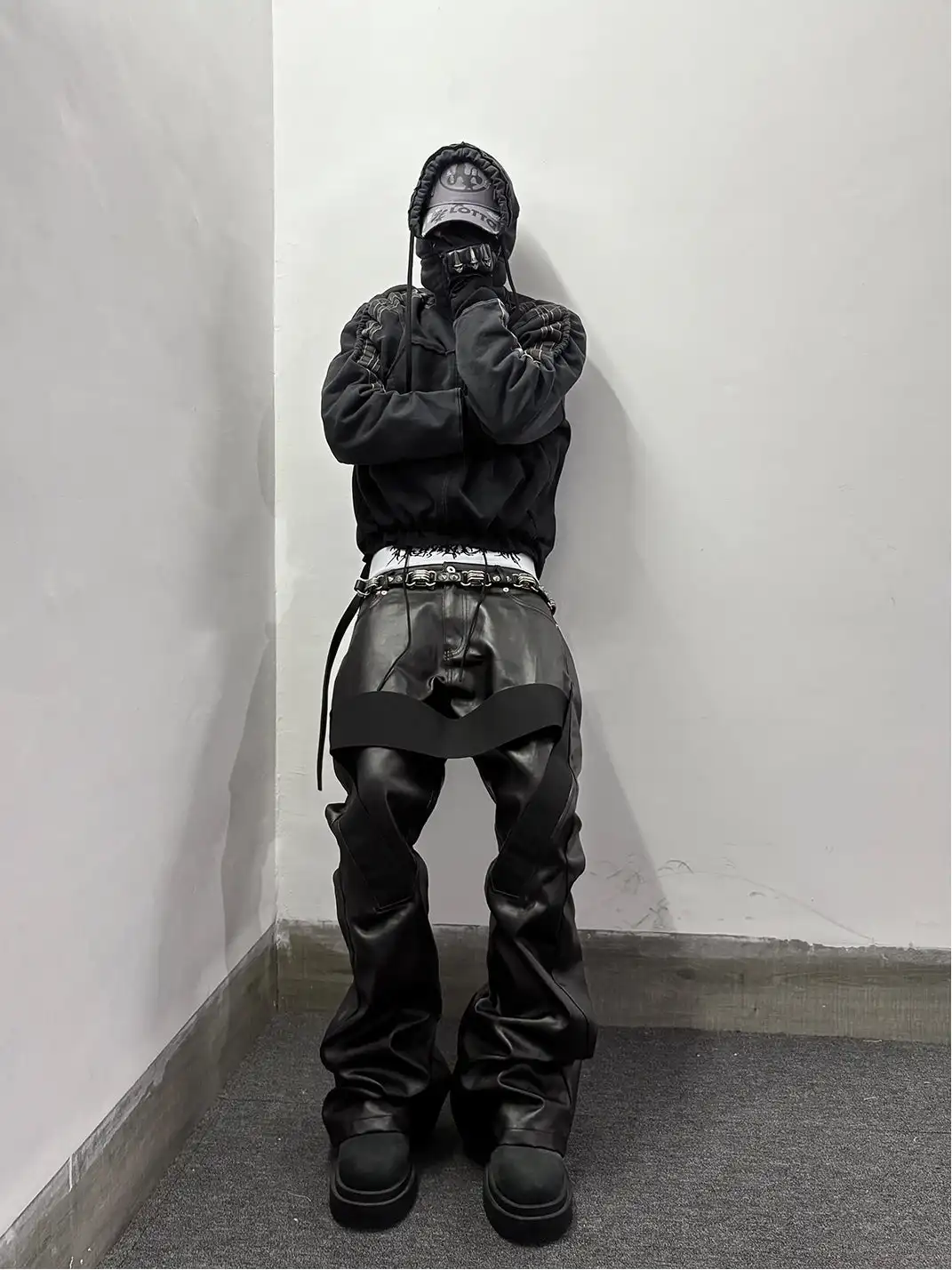 GOJOYJINNI | Banded Wax Leather Bell Pants