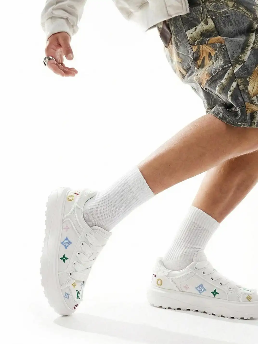 SALAXI | Embrossed Logo Chunky Skate Sneaker