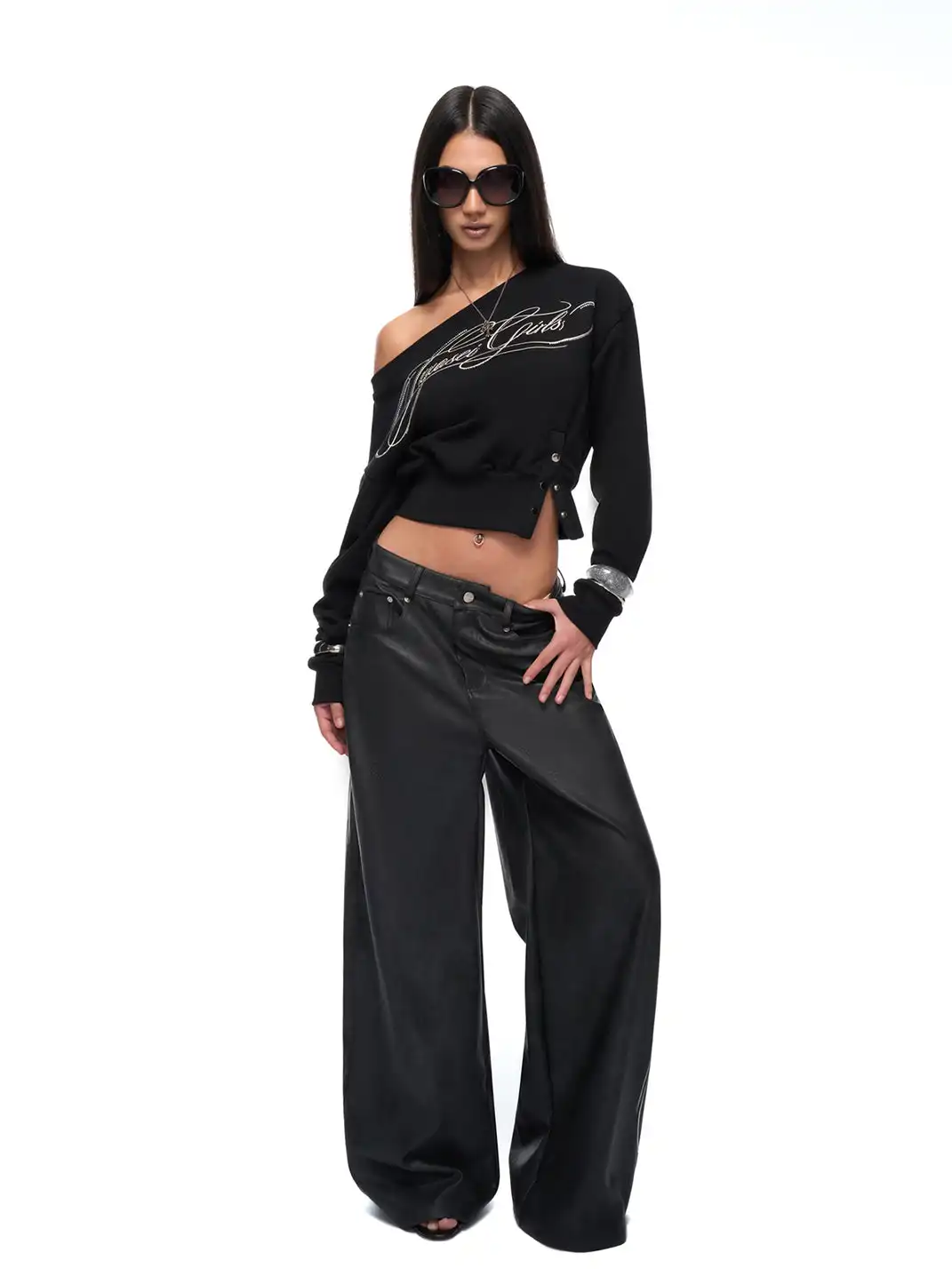 JYOSEI | Inkwaork Off-Shoulder Sweatshirt