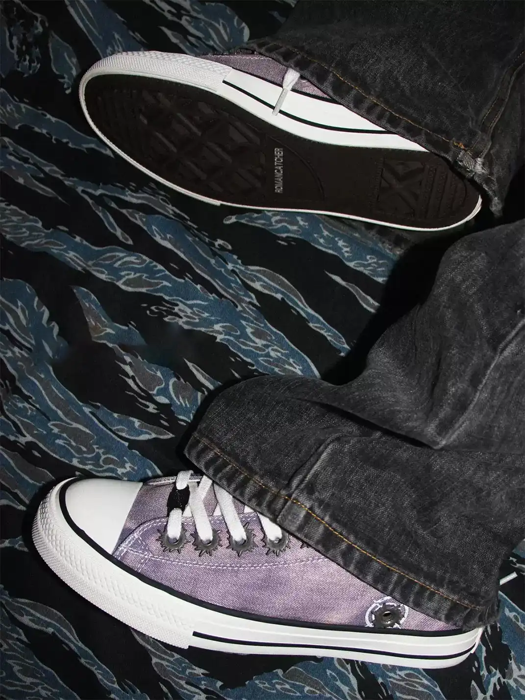 ROMAN CATCHER | "BULLET HOLE" Skate Sneaker-Purple
