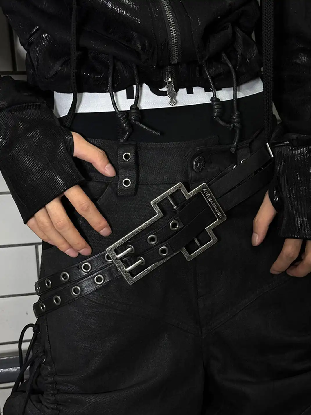 ATA NOTHINGNESS | Cross Leather Belt
