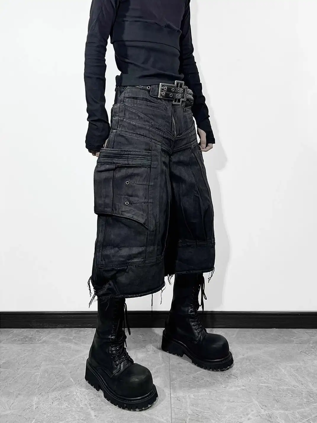 ATA NOTHINGNESS | Waxed Utility 3/4 Shorts