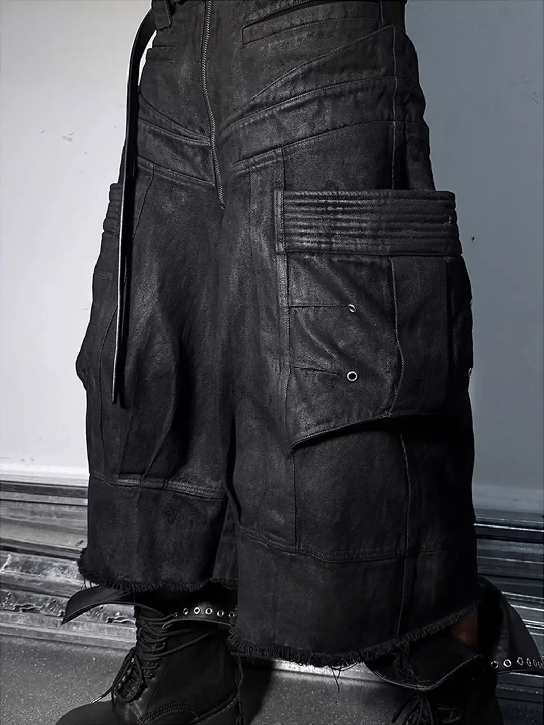 ATA NOTHINGNESS | Waxed Utility 3/4 Shorts