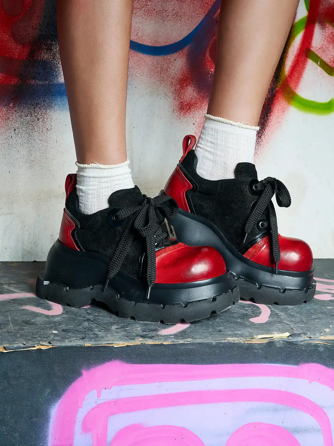 NEXT IMPULSIVE丨"Nocturne Frontier" Contrast Color Lace-up Shoes