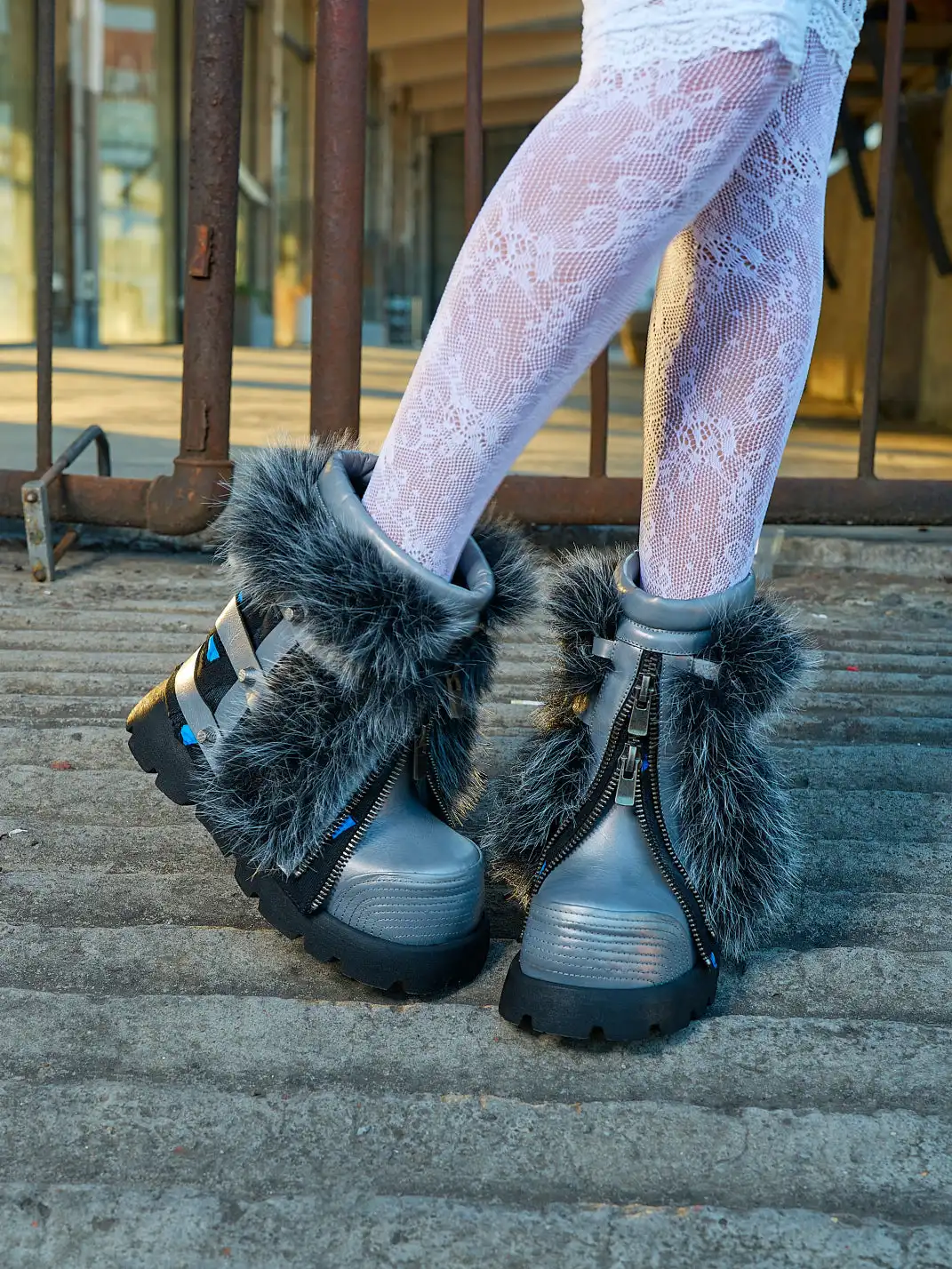 NEXT IMPULSIVE丨"Iron-Heart" Faux Fur Patchwork Boots - Silver