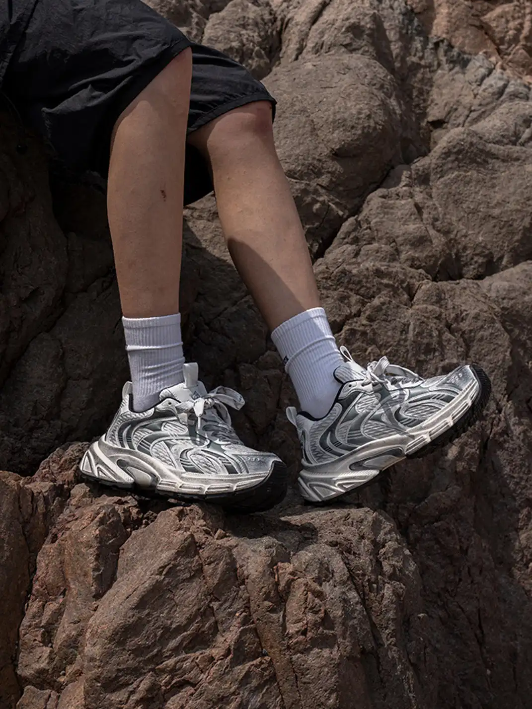 MULE DONKEY | "AeroCore Velocity" Lightweight Runner Dad Sneaker