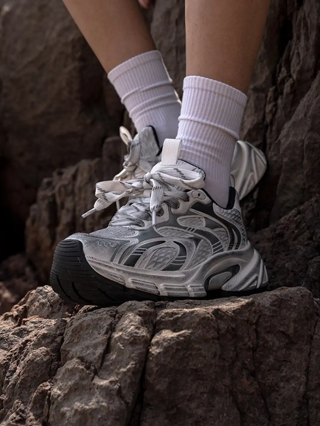 MULE DONKEY | "AeroCore Velocity" Lightweight Runner Dad Sneaker