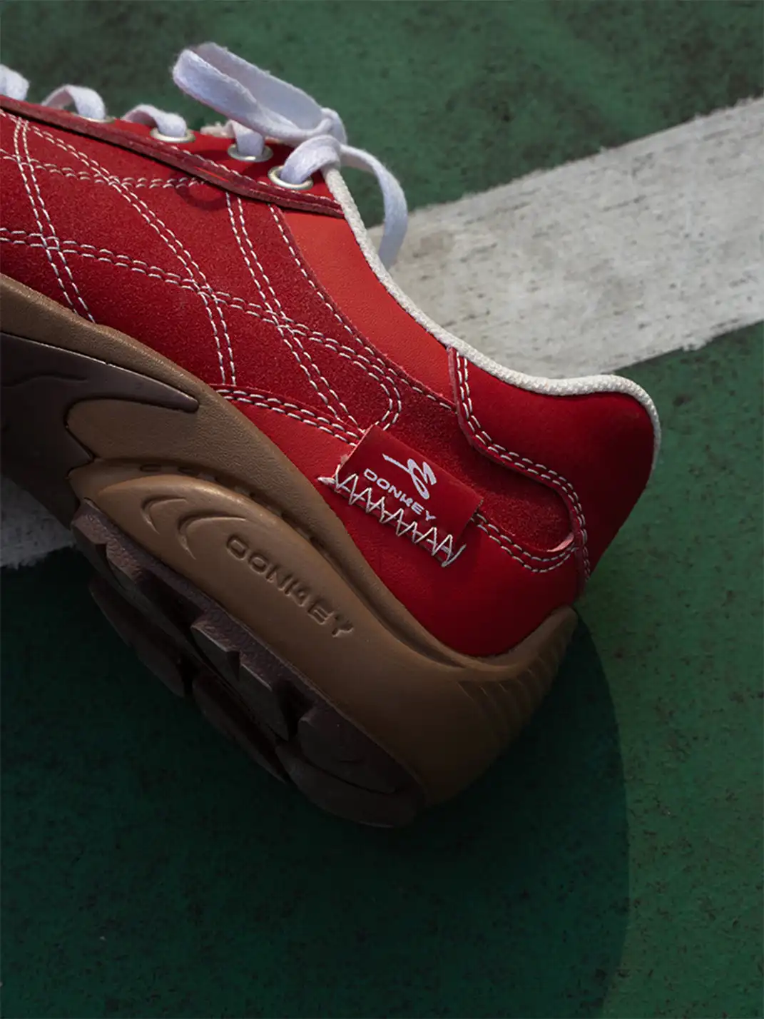 MULE DONKEY | "Downforce" Retro Stitchwork Racing Trainer