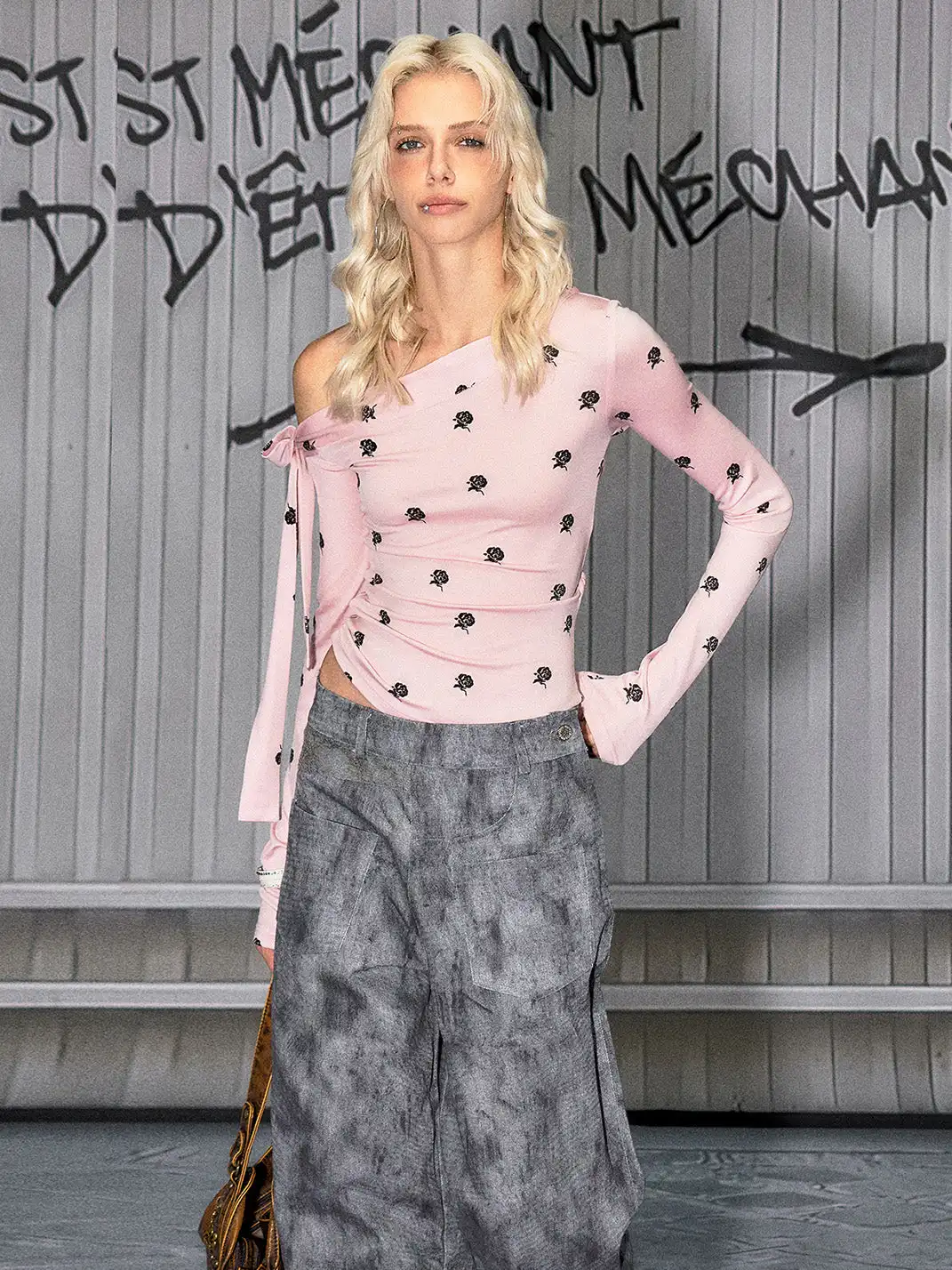 THE NEVERMORE | One Shoulder Printed Slim Top