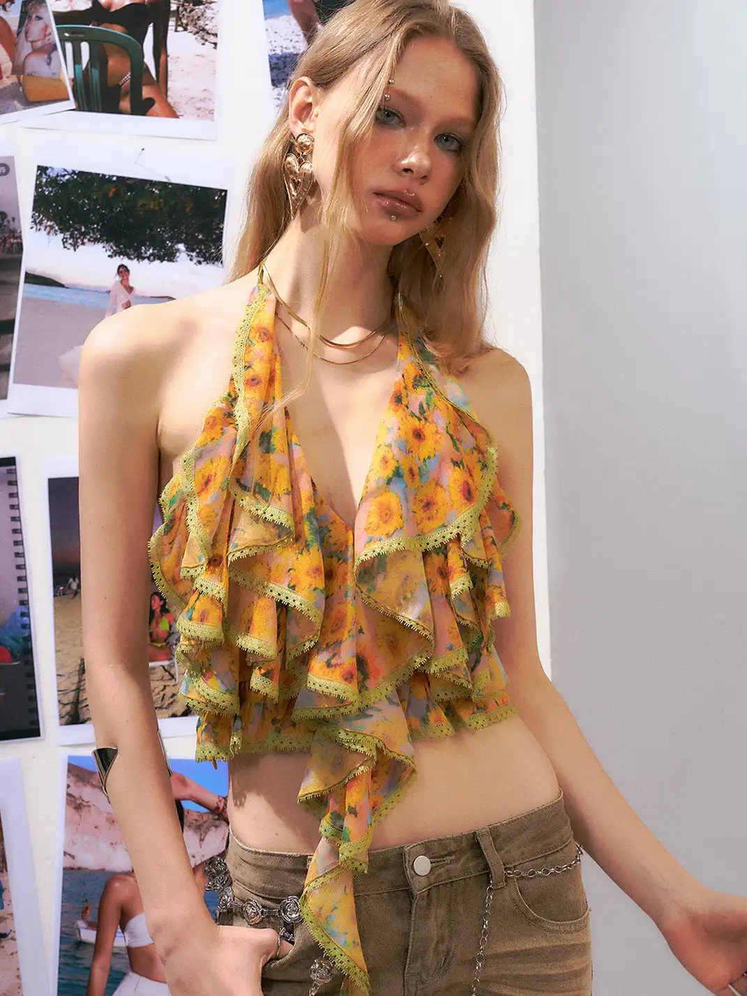 THE NEVERMORE | Floral Print Ruffle Halter Top