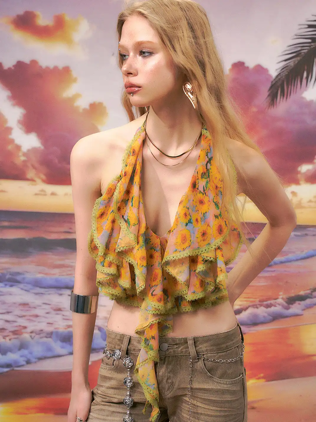 THE NEVERMORE | Floral Print Ruffle Halter Top