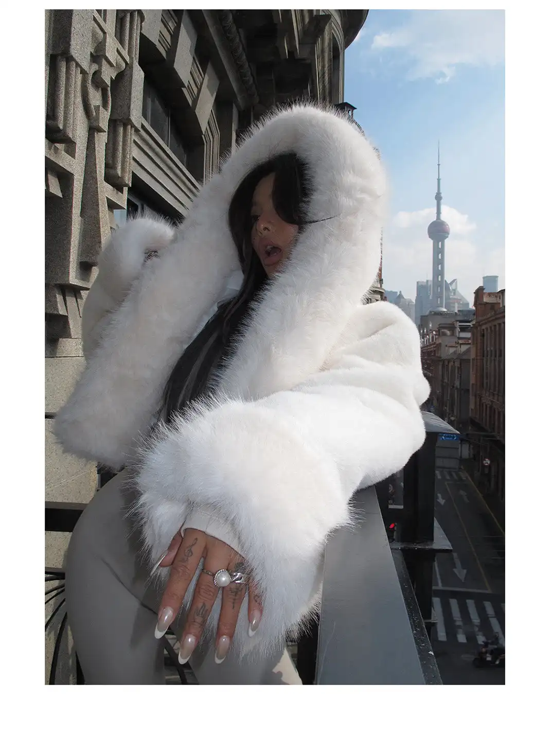 BUM STUDIO | Short Plush Hooded Jacket