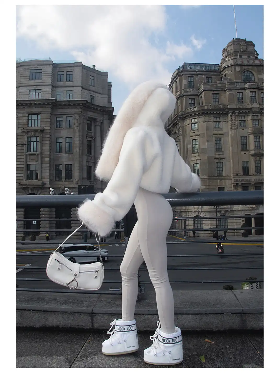 BUM STUDIO | Short Plush Hooded Jacket