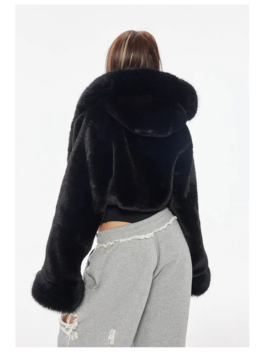 BUM STUDIO | Short Plush Hooded Jacket