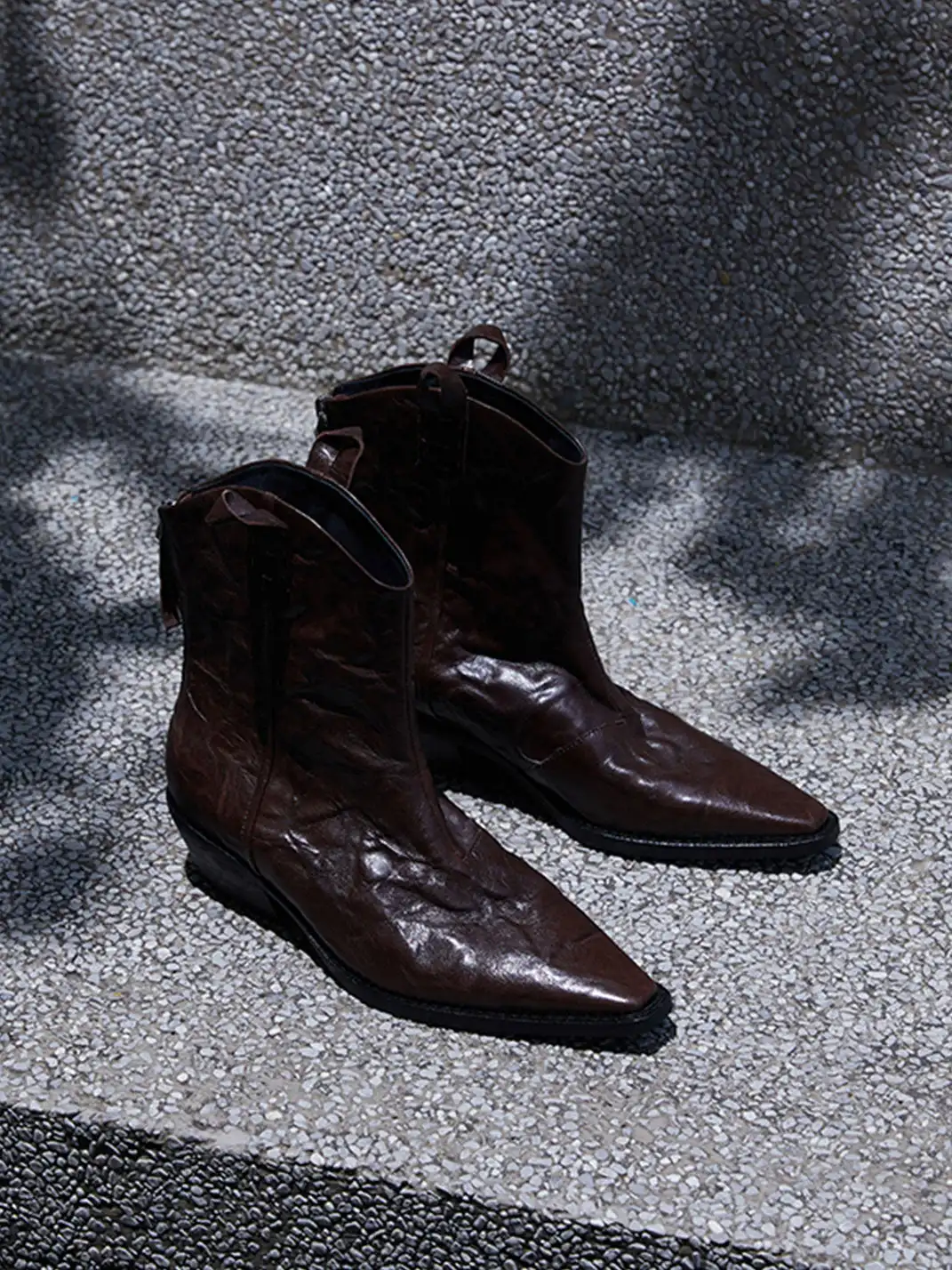 Le' Murmure | Textured Buffalo Leather V-Cut Ankle Boots