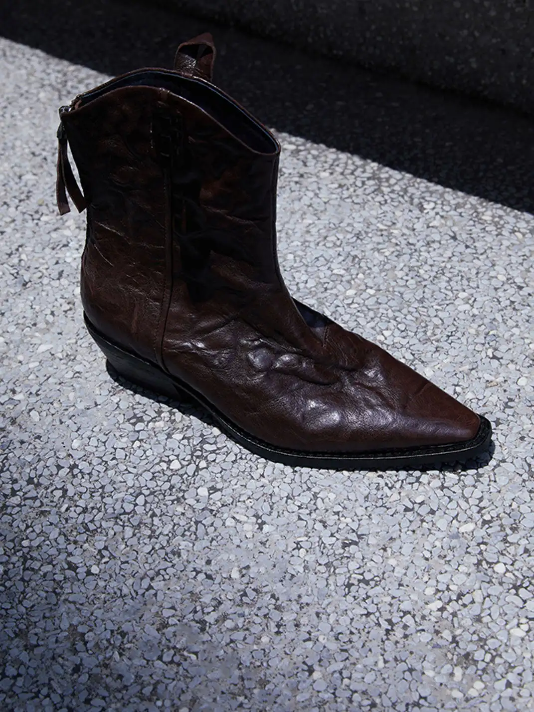 Le' Murmure | Textured Buffalo Leather V-Cut Ankle Boots