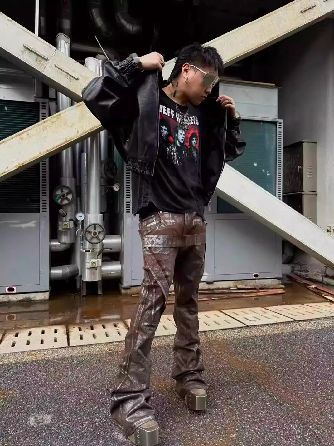 Disark│Vintage Distressed Coated Flared Pants