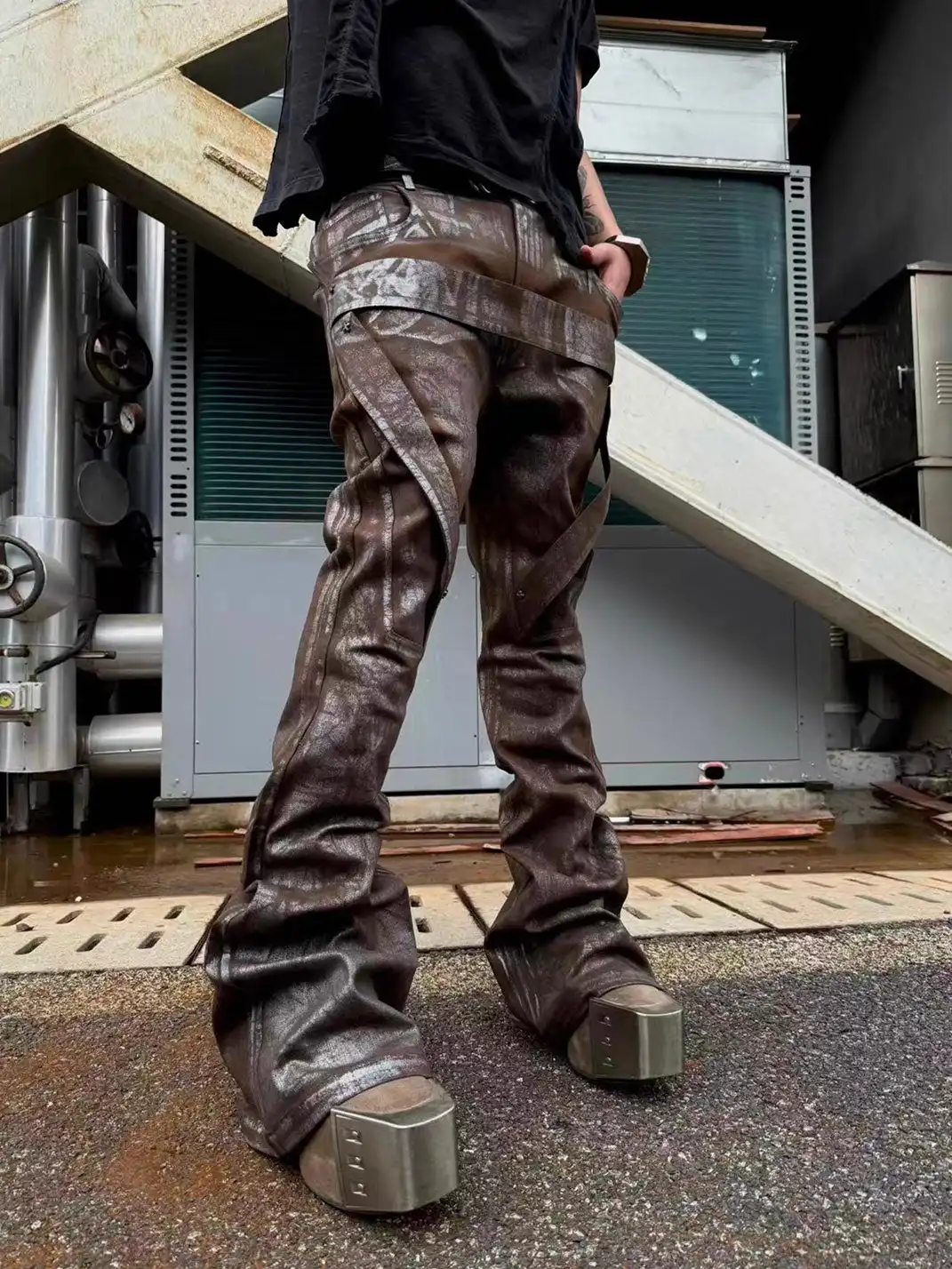 Disark│Vintage Distressed Coated Flared Pants