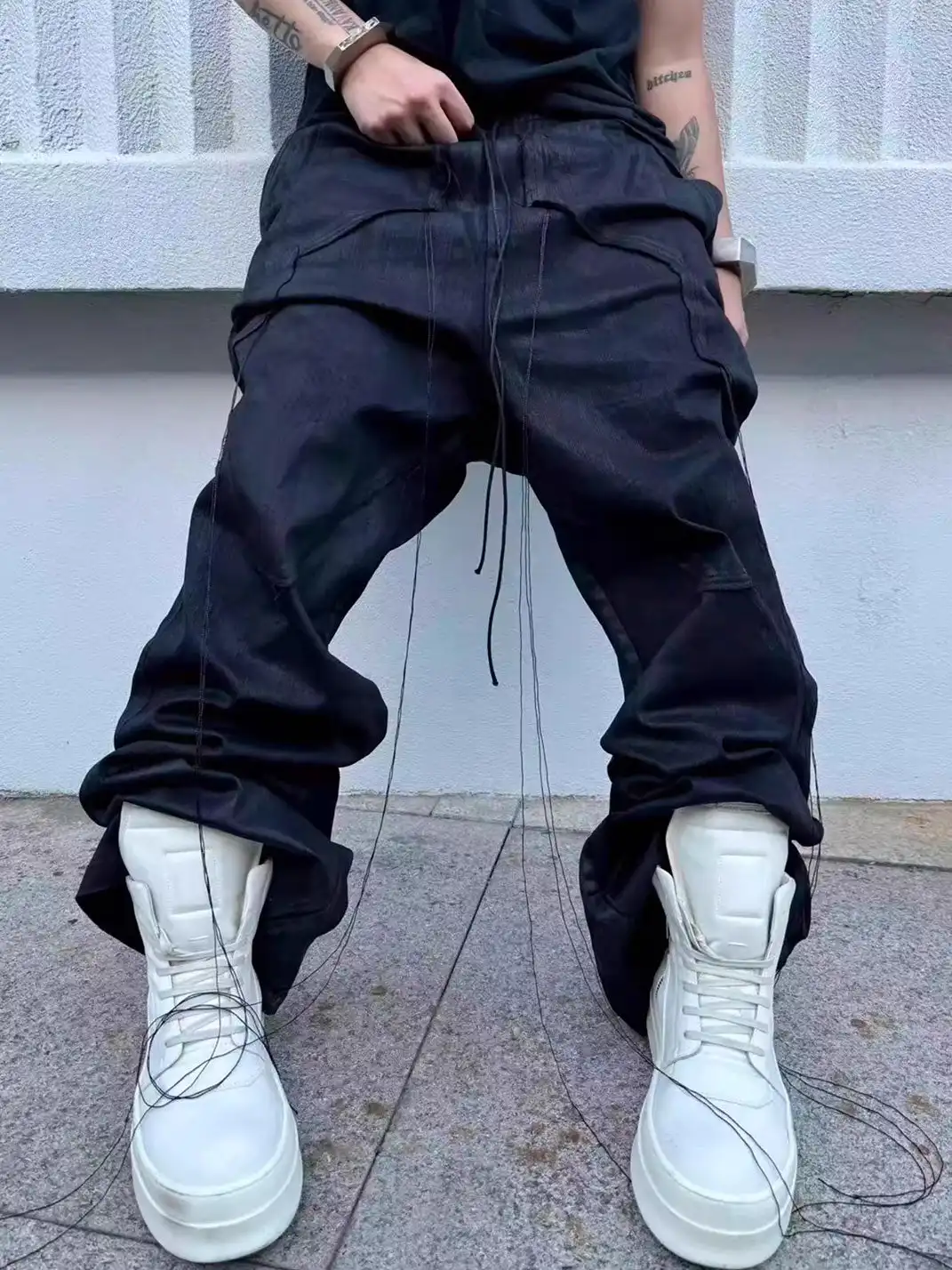 Disark│Hand-Waxed Tassel Flared Jeans