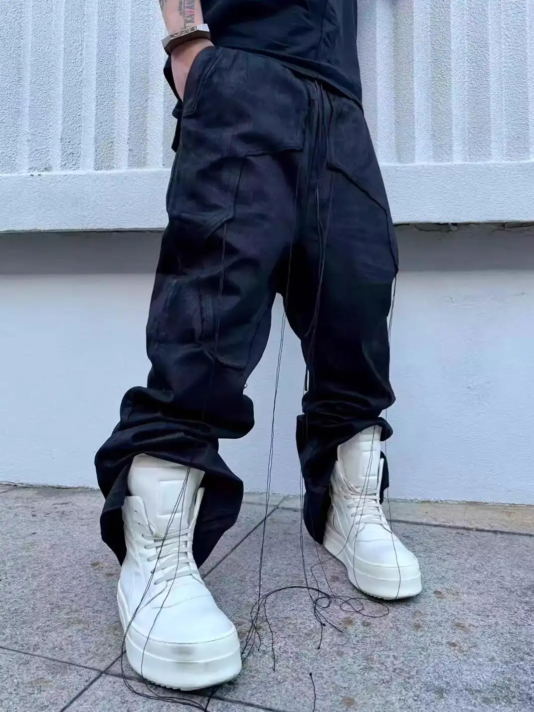 Disark│Hand-Waxed Tassel Flared Jeans