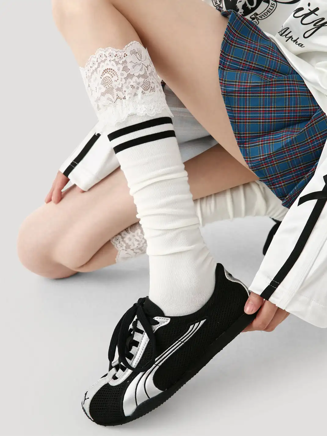 Renaissance丨Lace Princess Calf Socks