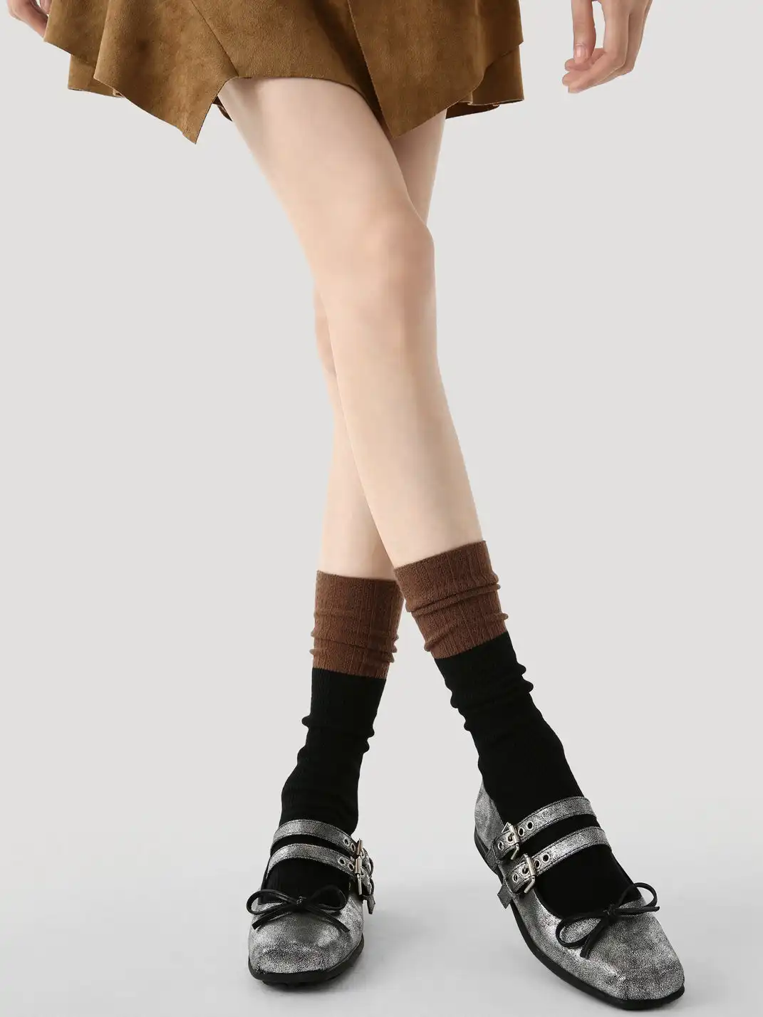 Renaissance丨Mid-Calf Seamless Slouchy Socks