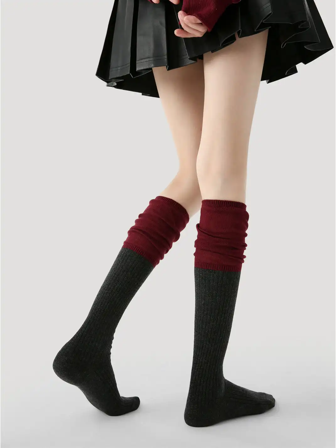 Renaissance丨 Color Block High Loose Socks