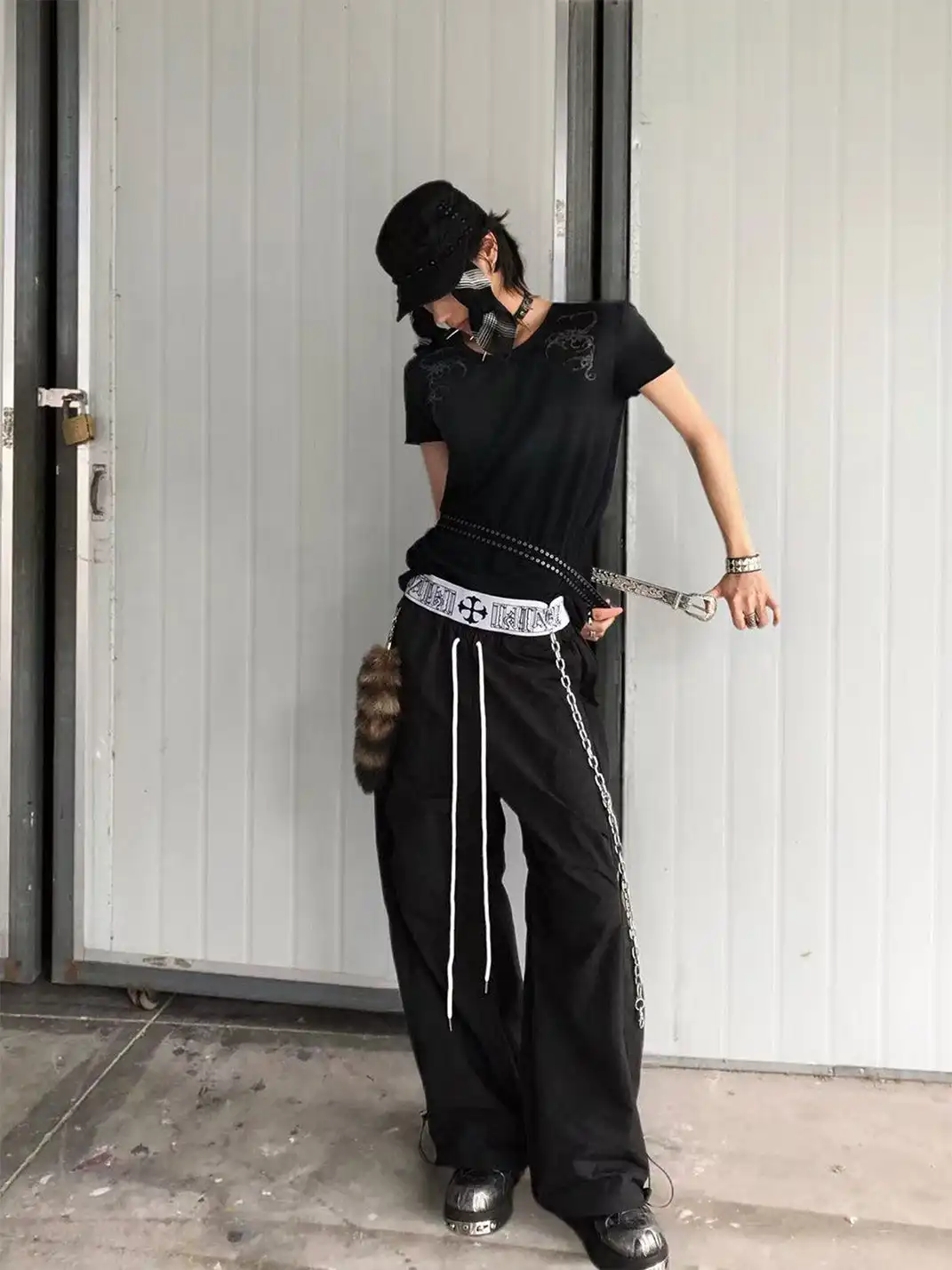 PAIKI | Loose Fit Cargo Pants
