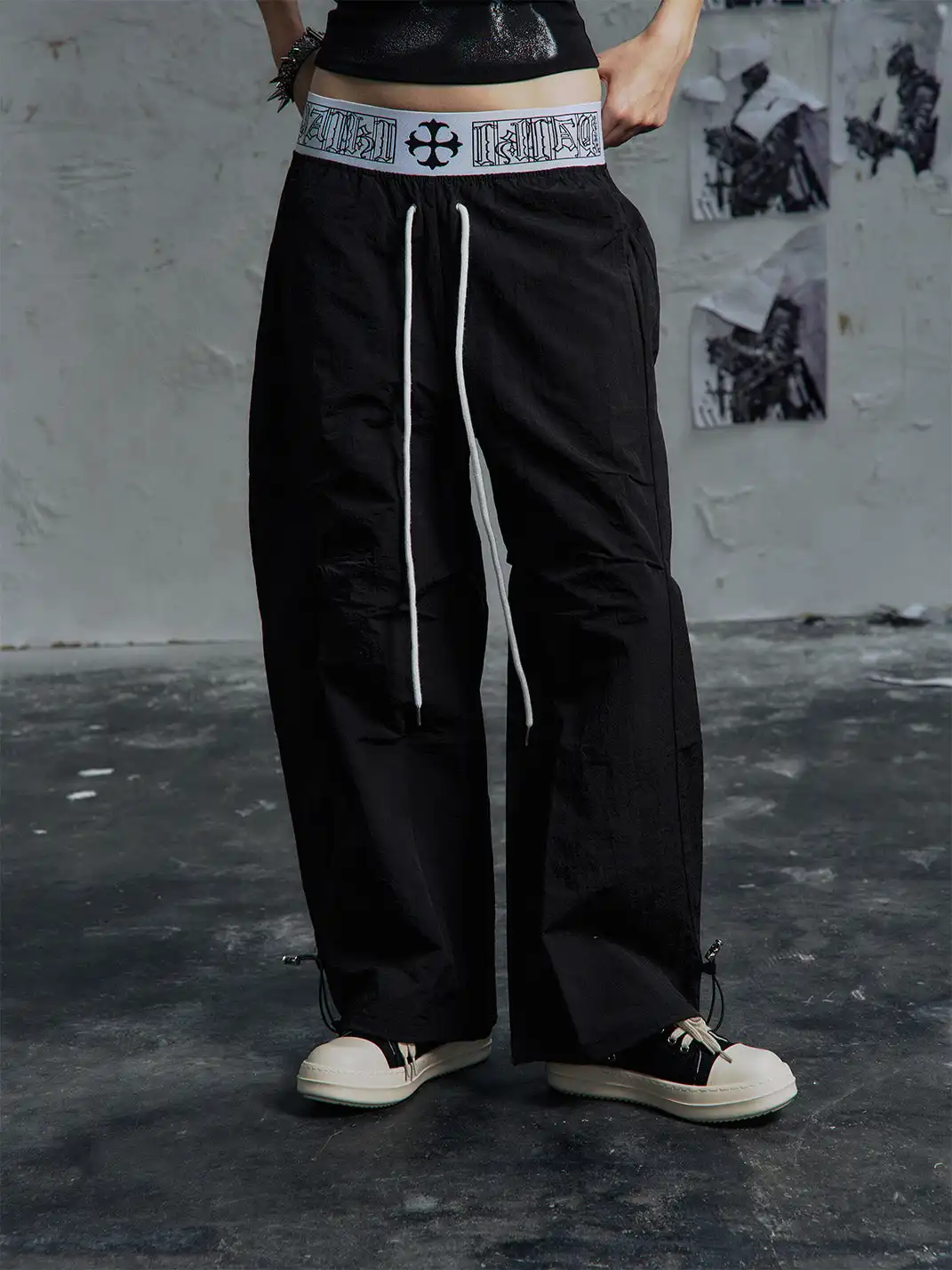 PAIKI | Loose Fit Cargo Pants