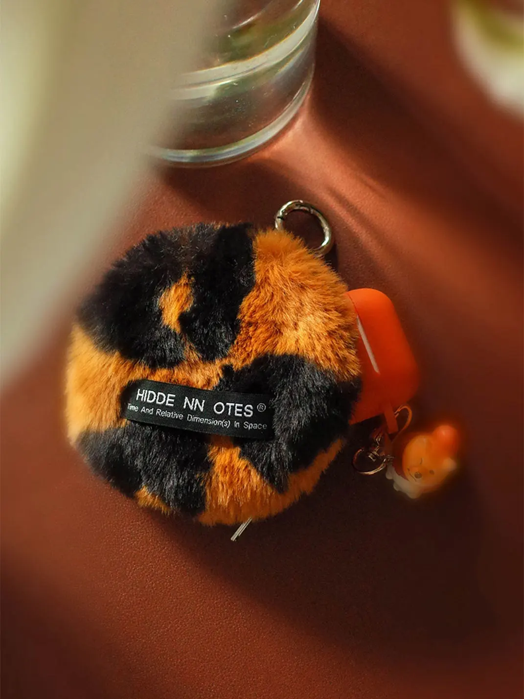 HIDDENNOTES | Leopard Mini Round Bag (Random Leopard Print)