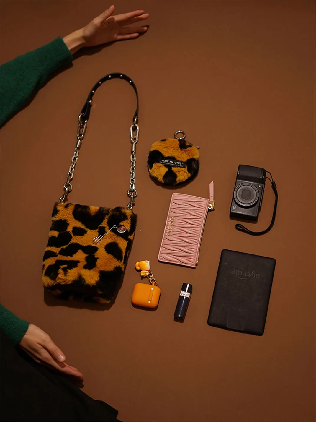 HIDDENNOTES | Leopard Mini Round Bag (Random Leopard Print)
