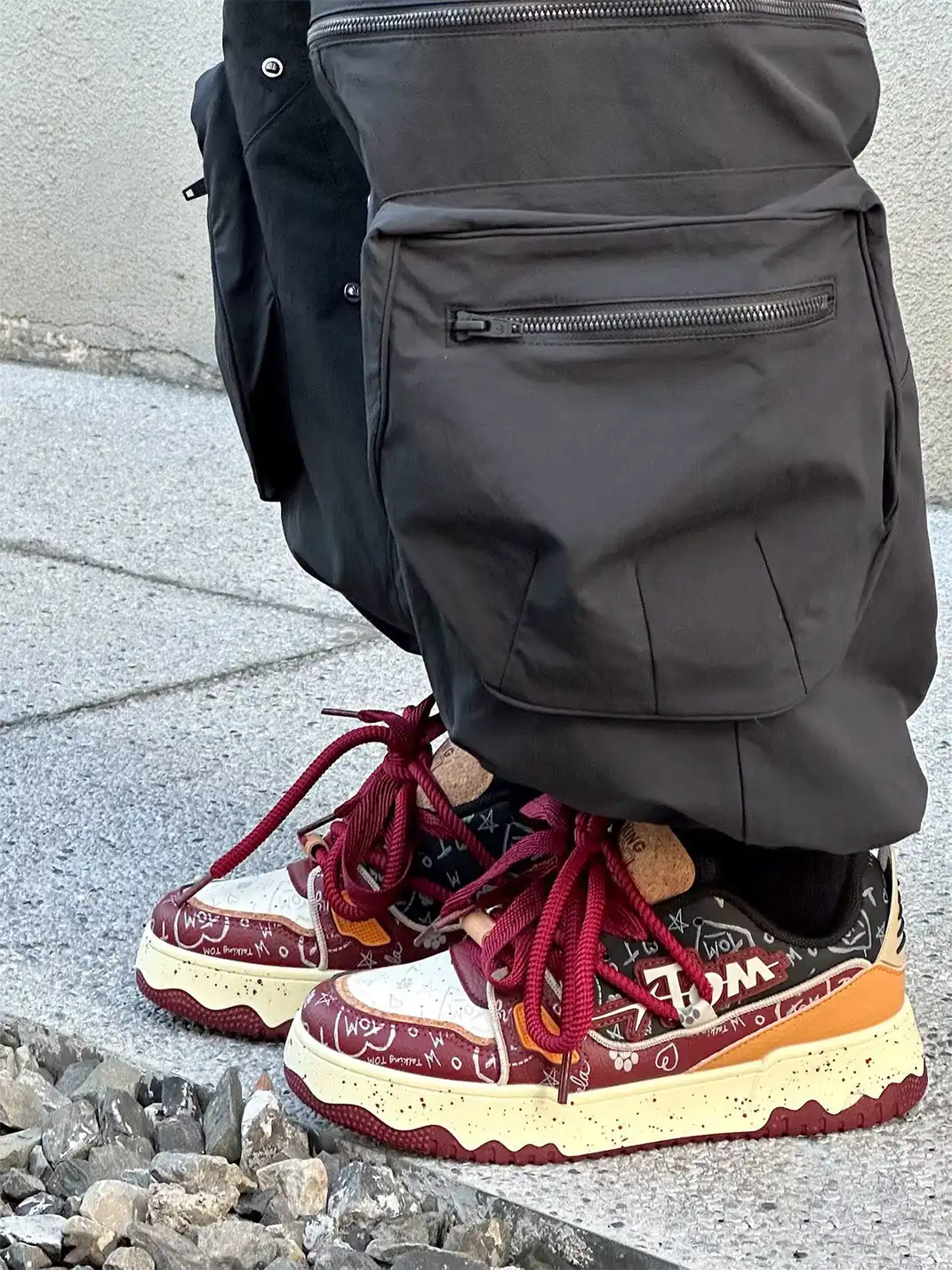 TALKING TOM丨Burgundy Casual Bread Sneakers