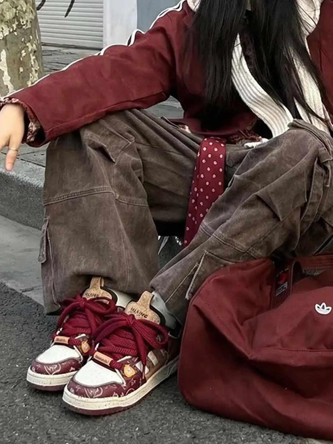 TALKING TOM丨Burgundy Casual Bread Sneakers