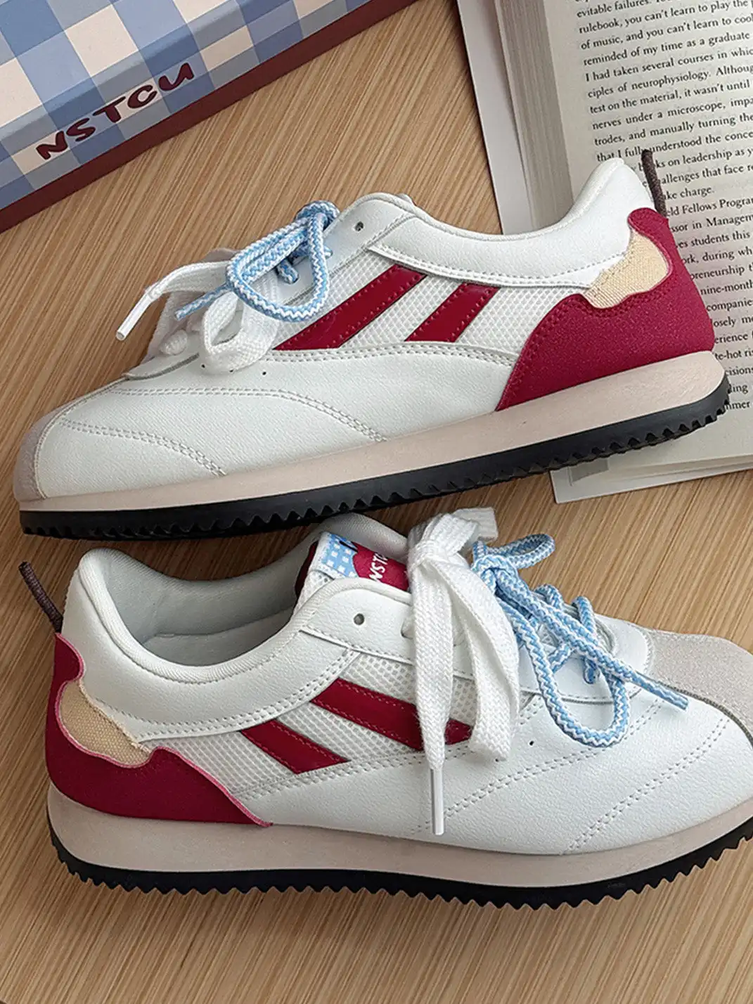 NSTCU丨Apple Pattern Mesh Casual Sneakers