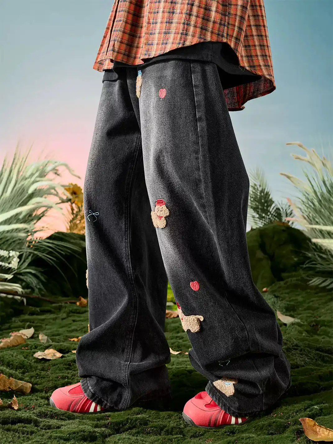 Nuthink | Embroidered Teddy Bear Wide-Leg Denim Pants