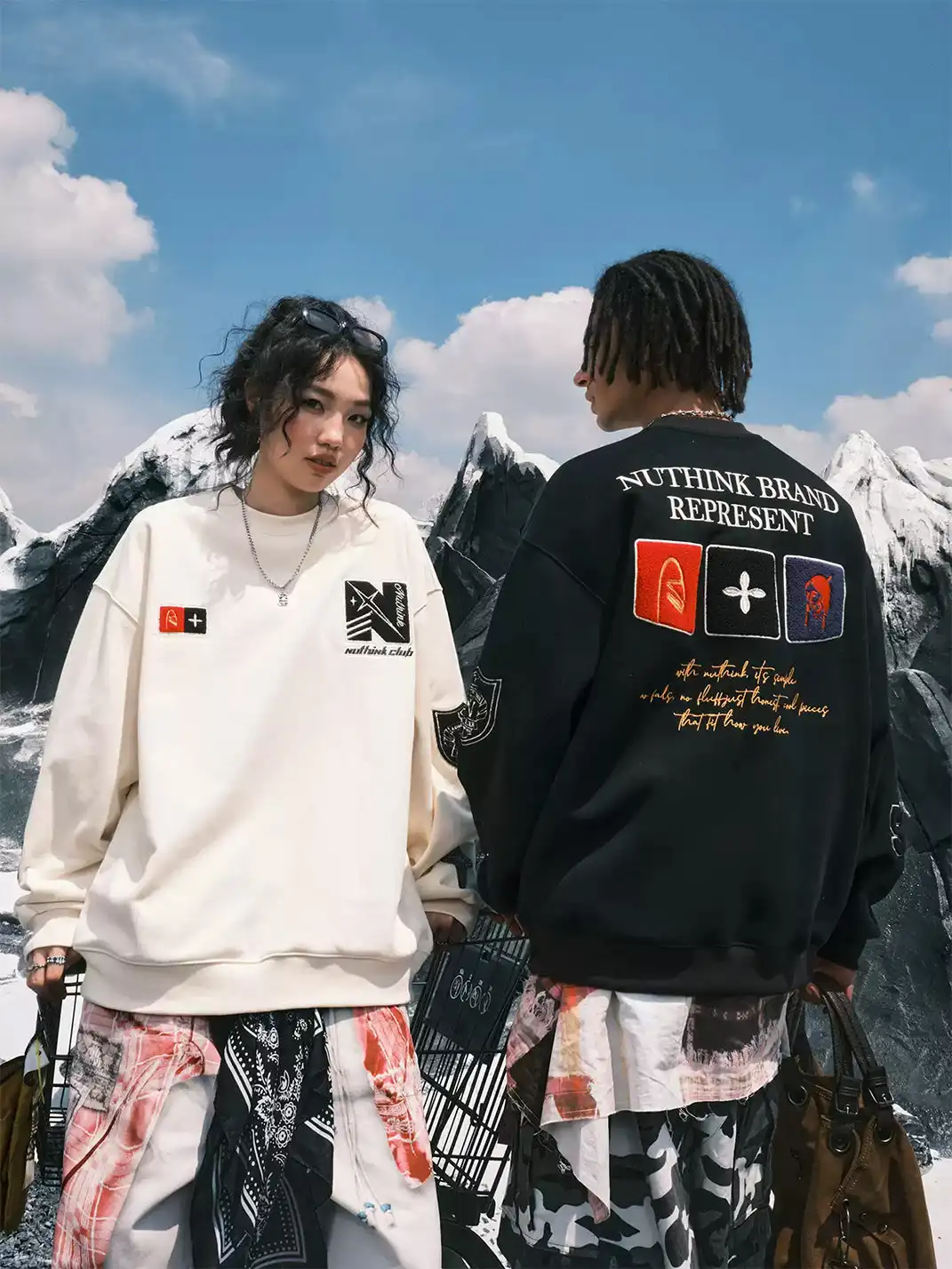 Nuthink | Heavy Embroidery Logo Sweatshirt