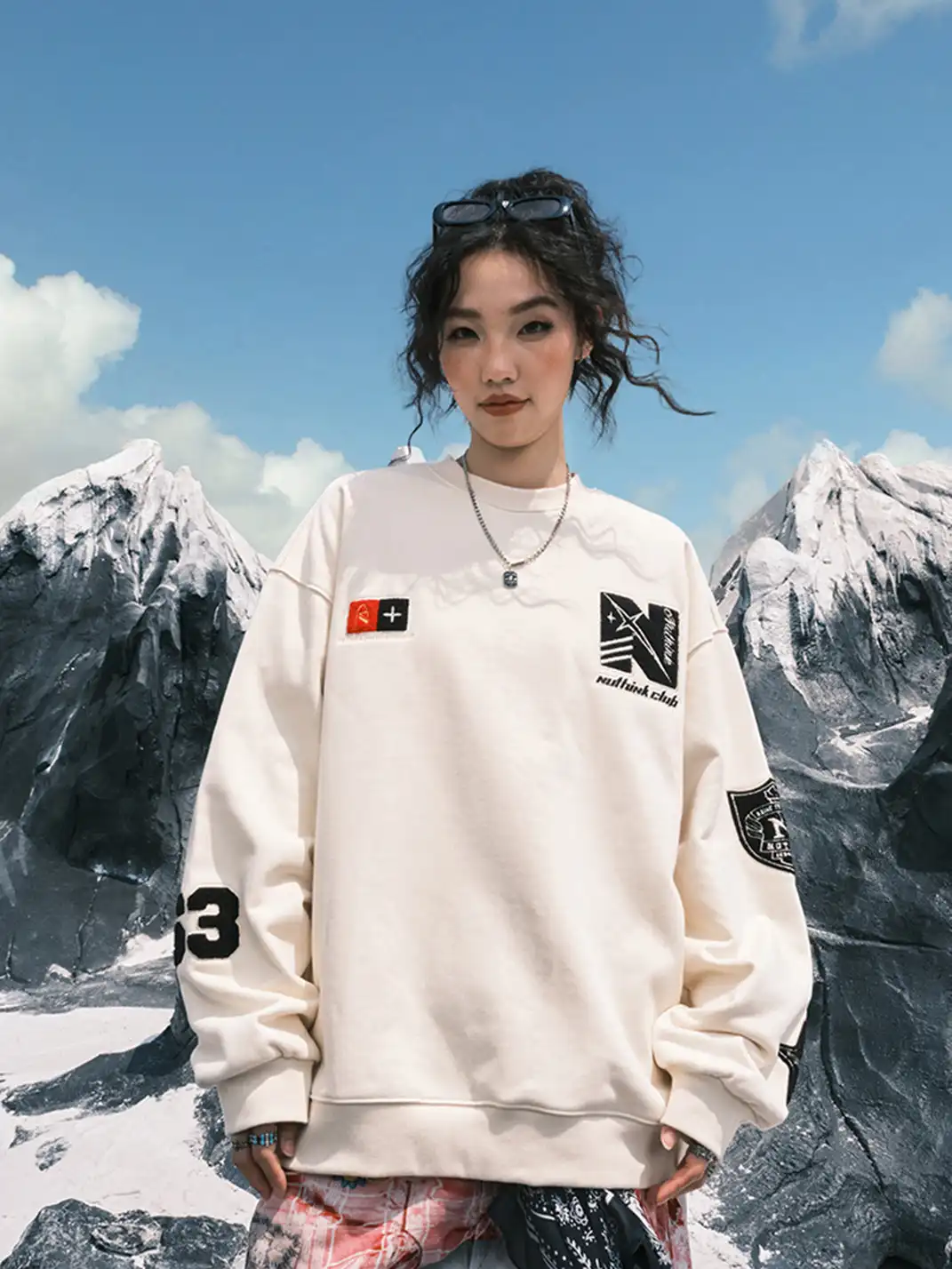 Nuthink | Heavy Embroidery Logo Sweatshirt