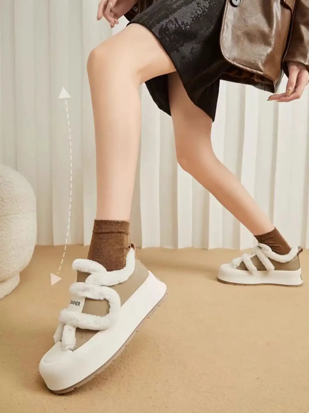 C.BANNER丨Casual Plush Velcro Platform Shoes
