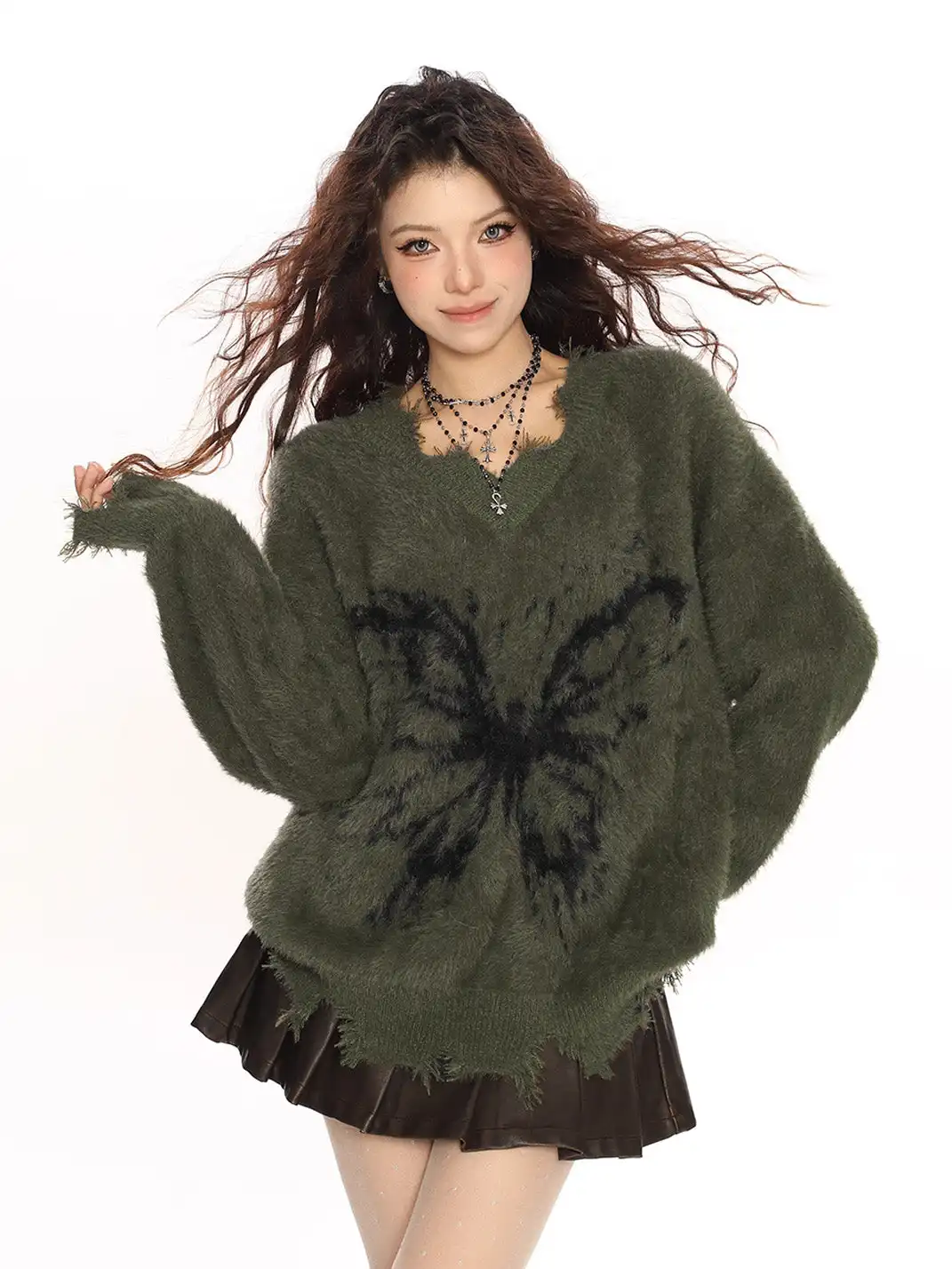 BIGGOLD | Distressed V-neck Butterfly Mohair Sweater