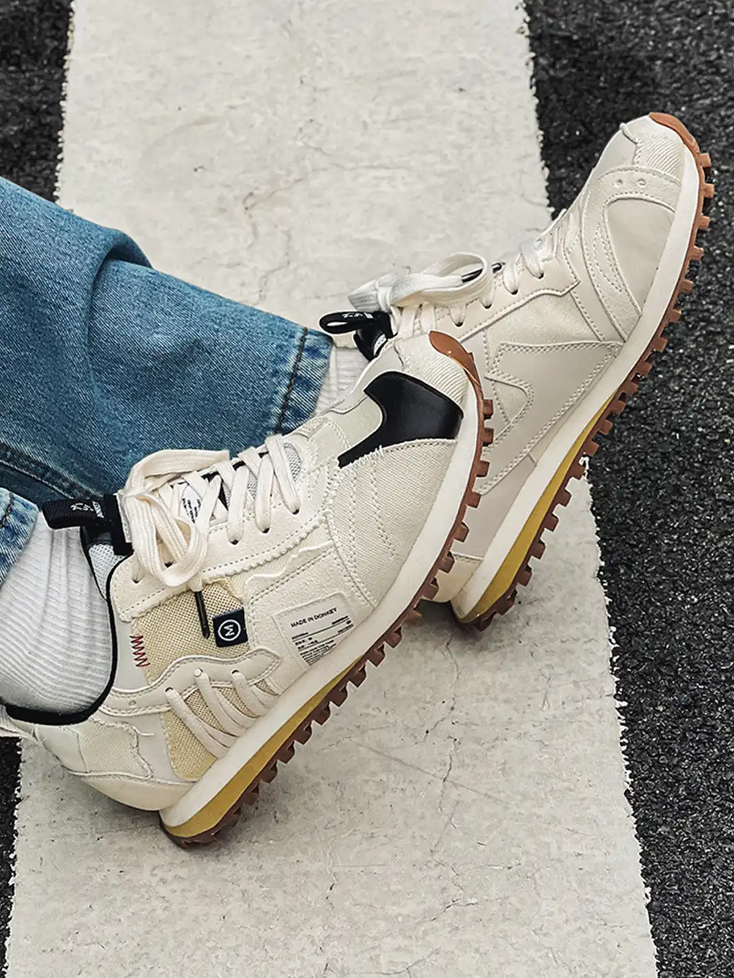 MULE DONKEY | Waffle Sole Retro Running Sneakers